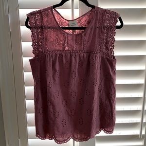 Knox Rose lace top